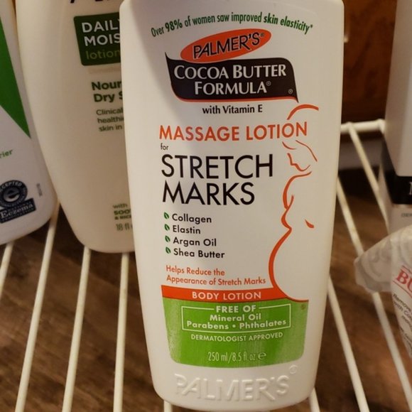 Palmer's Cocoa Butter Stretch Mark Lotion, 8.5 OZ - Picture 2 of 4